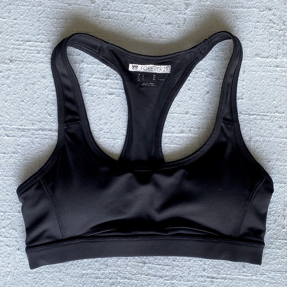 Forever 21 Other - 🌼 Forever 21 sports bra with mesh detail